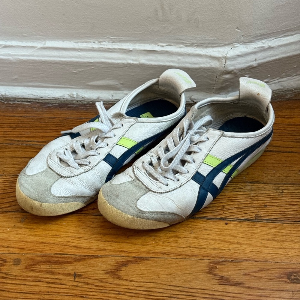 Onitsuka White and Blue Mexico Size US 6 EUR 39